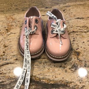 ZARA toddler girls pink patent leather shoe